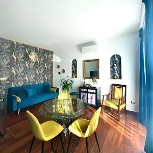 Charme House , Taormina Italia